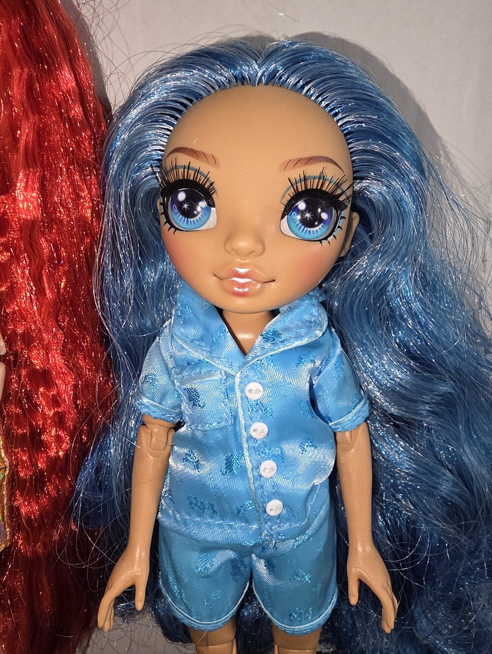 🌈 Rainbow High Dolls Ruby Anderson Skyler PJ Party Red Hair Blue Hair - Picture 2 of 4